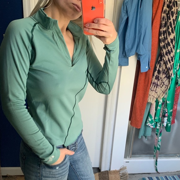 Core Layers Sage Green 3/4 zip long sleeve top M - Picture 2 of 8